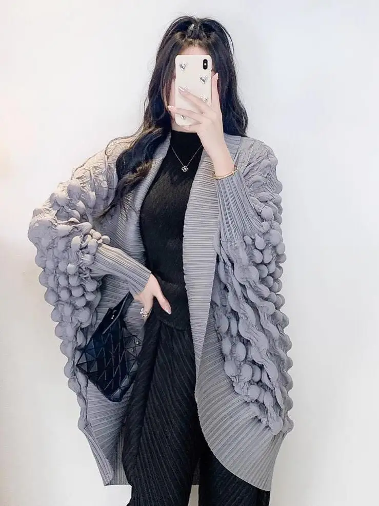 Fashionable Bubble Folded Cardigan Outerwear Versatile Mid-Length Wrap Stylish Commute Long Sleeve Cotton Blend Coat
Fashionable Bubble Folded Cardigan Outerwear Versatile Mid-Length Wrap Stylish Commute Long Sleeve Cotton Blend Coat