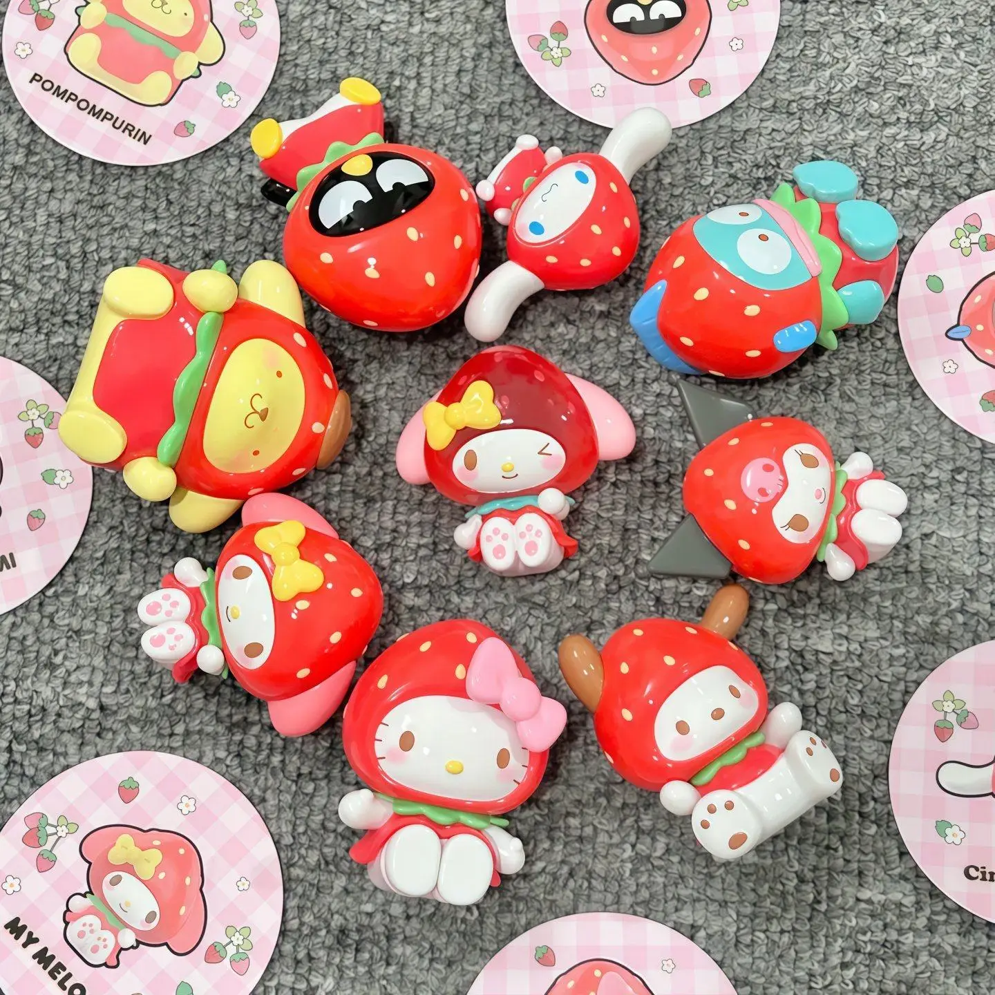 Original Cute Characters Family Strawberry Candy Series Blind Box Mini Creative Figure Keychain Collectible Ornament Girls Gift
Original Cute Characters Family Strawberry Candy Series Blind Box Mini Creative Figure Keychain Collectible Ornament Girls Gift