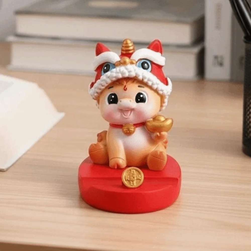 Поделки из смолы, украшения для танца льва, талисман, китайский стиль, фигурки на год лошади, фестиваль, декоративная реалистичная подставка для мобильного телефона
Поделки из смолы, украшения для танца льва, талисман, китайский стиль, фигурки на год лошади, фестиваль, декоративная реалистичная подставка для мобильного телефона