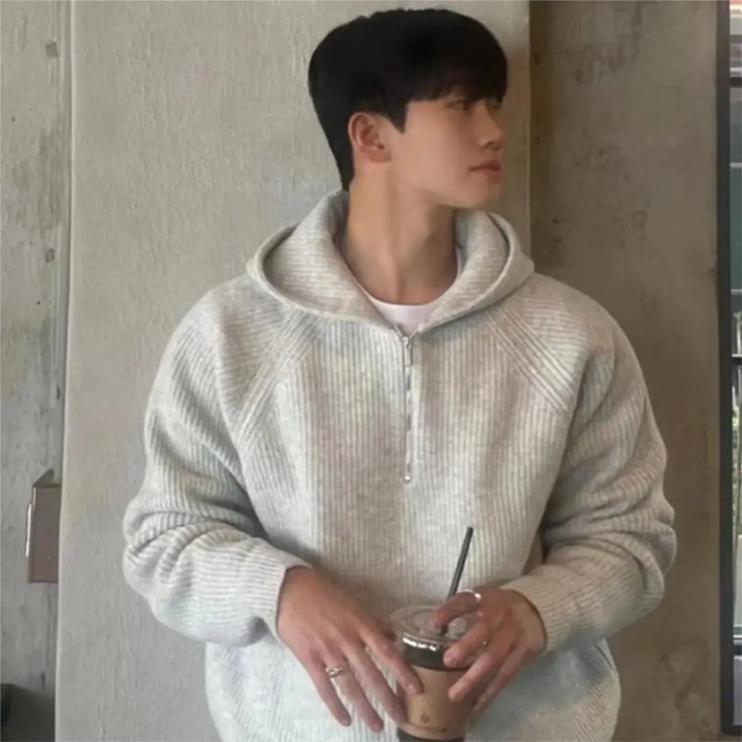 High-end half-zip hooded sweater men's trendy autumn and winter lazy style thickened sweater heavy jacket women clothing y2k top
High-end half-zip hooded sweater men's trendy autumn and winter lazy style thickened sweater heavy jacket women clothing y2k top