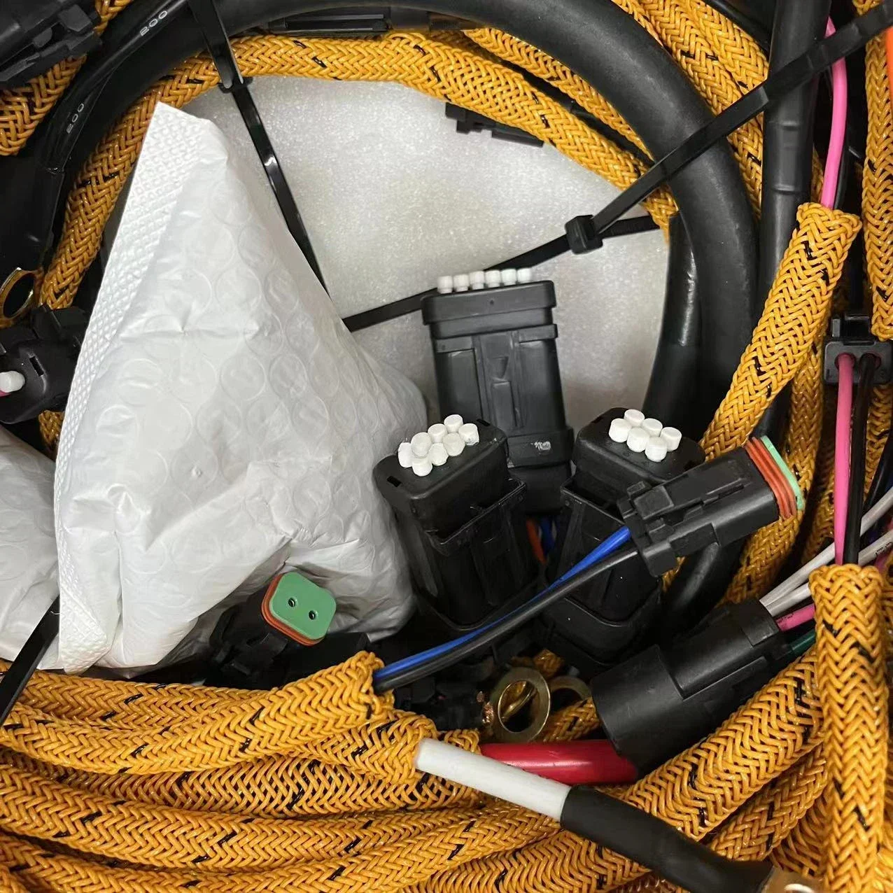 Wholesale price excavator accessories CAT 320D 325D 329D engine cable harness external/internal main harness 342-2979 342-
Wholesale price excavator accessories CAT 320D 325D 329D engine cable harness external/internal main harness 342-2979 342-