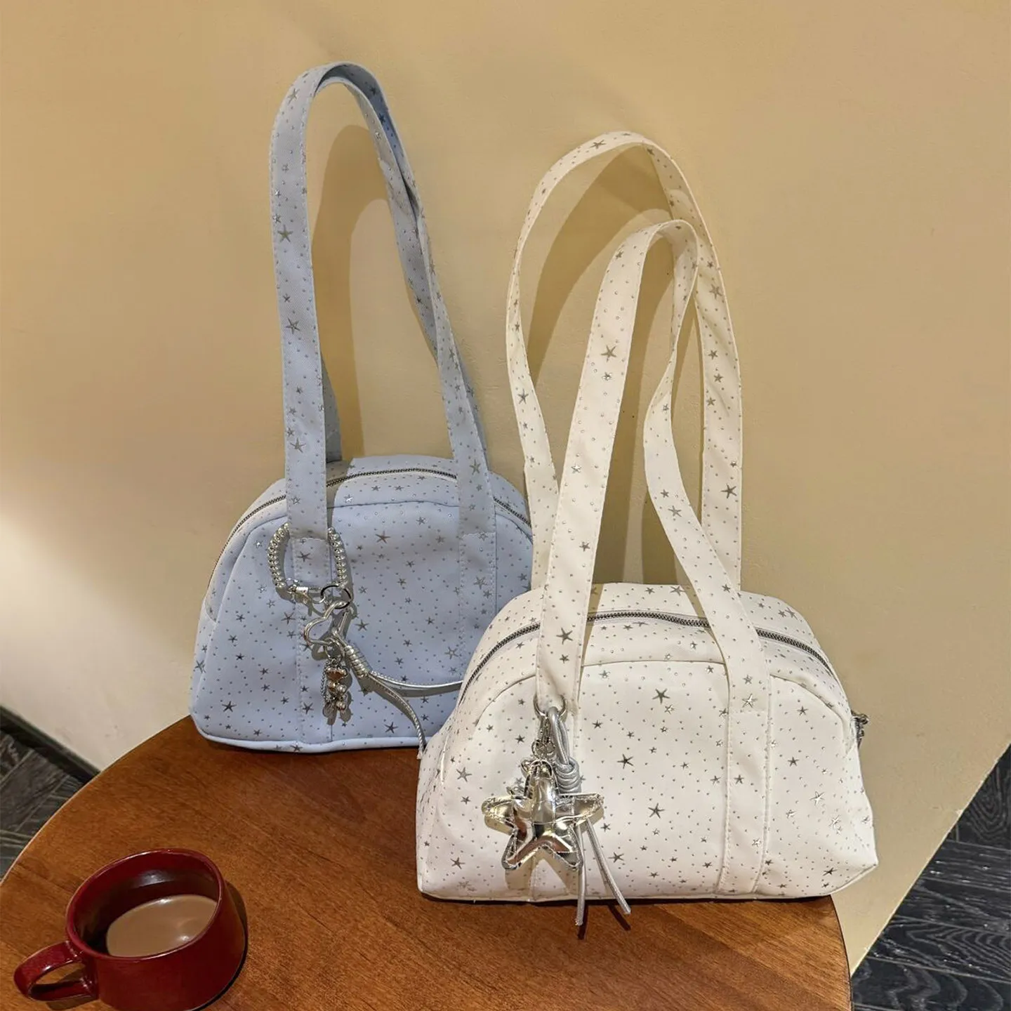 Star Sequin Canvas Tote Bag Large Capacity Korean Style Lazy Wind Commuter Versatile Office Handbag Shoulder Bag for Women
Star Sequin Canvas Tote Bag Large Capacity Korean Style Lazy Wind Commuter Versatile Office Handbag Shoulder Bag for Women