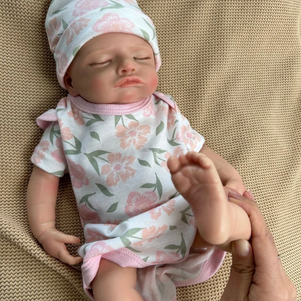 Lifelike 18Inch Silicone Reborn Baby Girl Rosalie Crafted With Soft Realistic Features Perfect As Memorial Keepsakes Kids Toy
Lifelike 18Inch Silicone Reborn Baby Girl Rosalie Crafted With Soft Realistic Features Perfect As Memorial Keepsakes Kids Toy