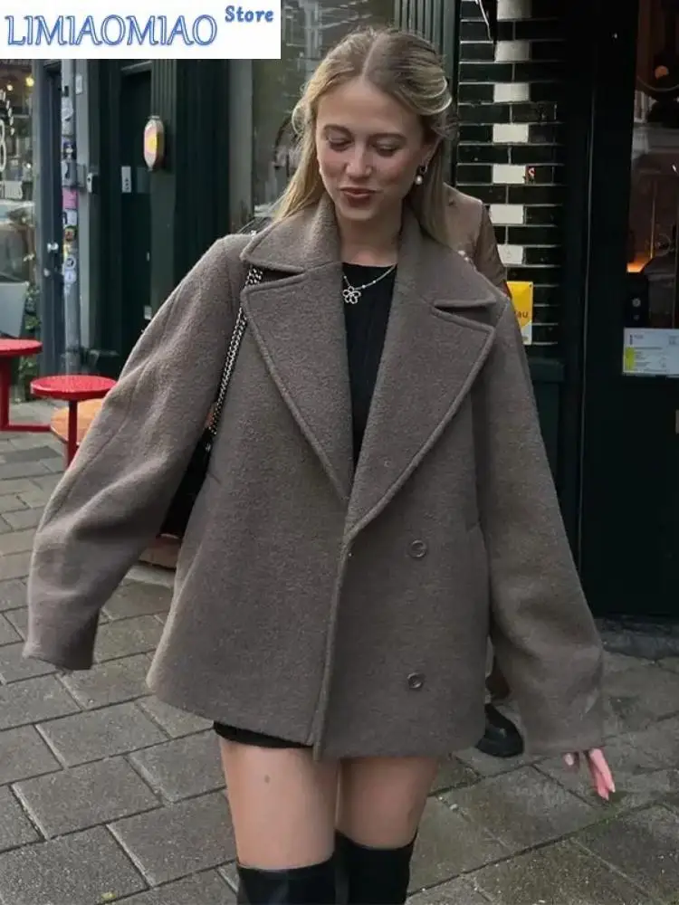 Elegant Women's Woolen Coat Single Breasted Lapel Pocket Jackets Oversize Lady Office Coats Autumn Winter Wool Outerwears
Elegant Women's Woolen Coat Single Breasted Lapel Pocket Jackets Oversize Lady Office Coats Autumn Winter Wool Outerwears