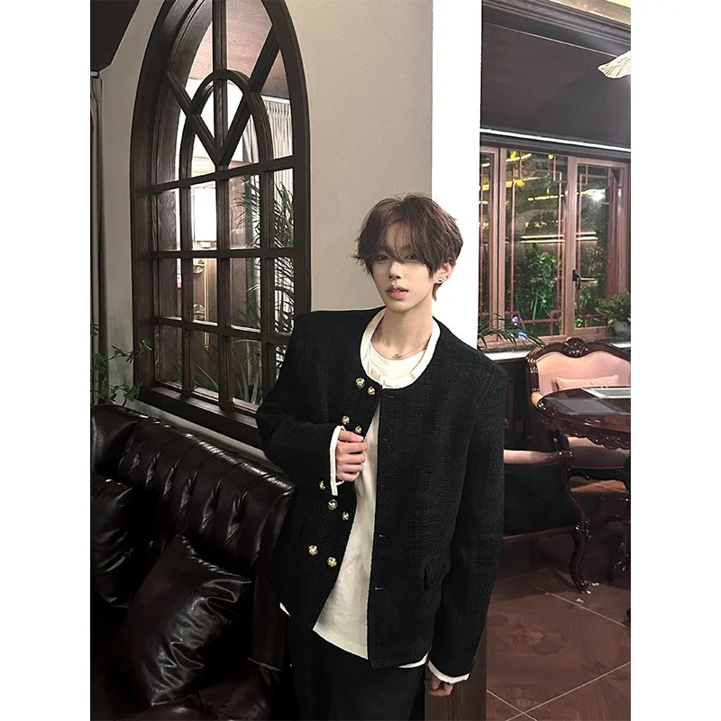 Bla ort Men's Jaet oulder Pad Double Breasted Autumn Faionable Youth Polyester Fiber Antibacterial Straight Hemline
Bla ort Men's Jaet oulder Pad Double Breasted Autumn Faionable Youth Polyester Fiber Antibacterial Straight Hemline