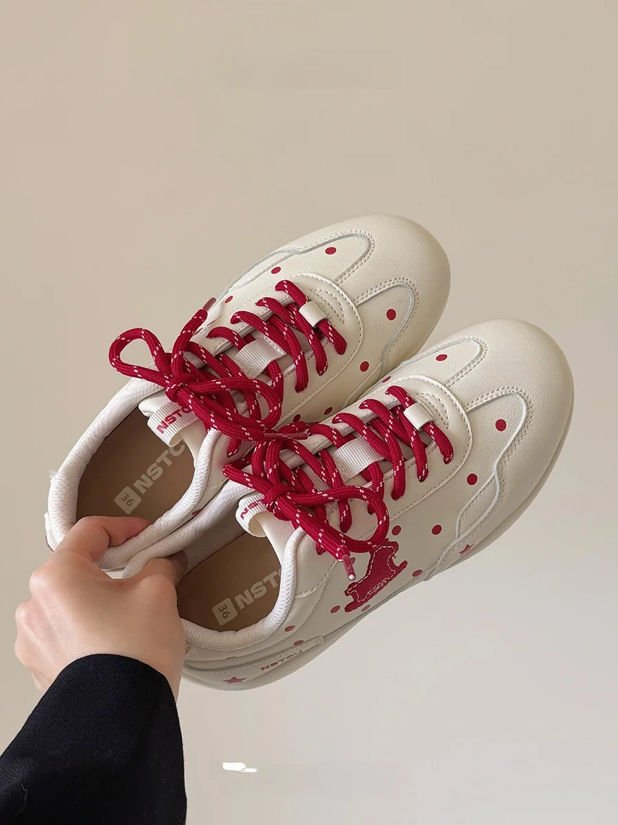 NSTCU Women's Casual Sports Shoes Thick Bottom Summer Student Original Versatile Leisure Board Shoes Fashionable Cross Buckle
NSTCU Women's Casual Sports Shoes Thick Bottom Summer Student Original Versatile Leisure Board Shoes Fashionable Cross Buckle