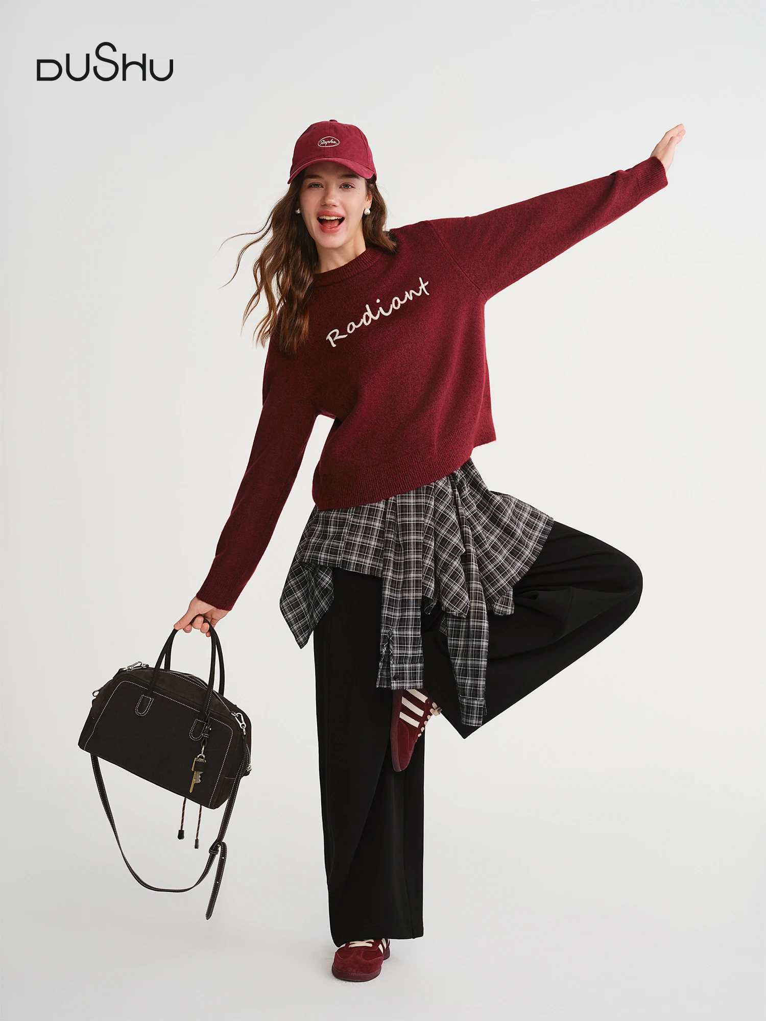 DUSHU Plus Size Women's Round Neck Knit Sweater Autumn/Winter 2025 New Style Red Letter Sweater Versatile and Casual Outfits
DUSHU Plus Size Women's Round Neck Knit Sweater Autumn/Winter 2025 New Style Red Letter Sweater Versatile and Casual Outfits