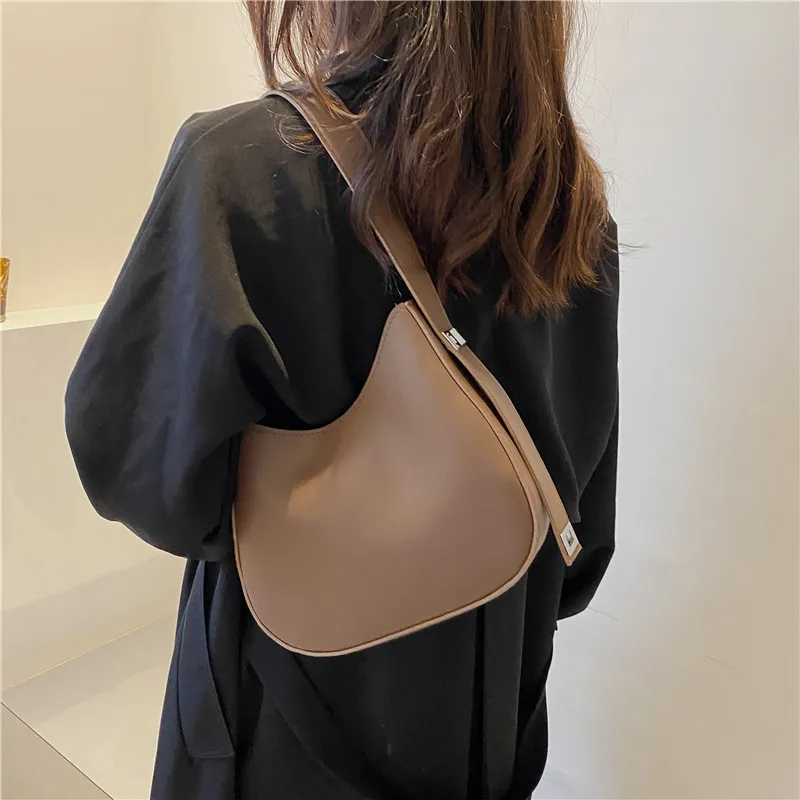 Summer Women's Top-Handle Shoulder Bag - Large Capacity Textured Leather Underarm Purse 
Summer Women's Top-Handle Shoulder Bag - Large Capacity Textured Leather Underarm Purse