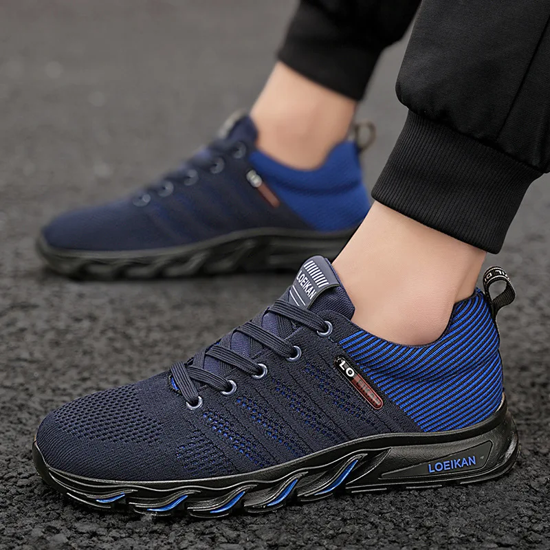 Fashionable Men's Running Shoes Spring 2025 Breathable Shock Absorption Versatile Mesh Ultra Soft Sports Casual Shoes
Fashionable Men's Running Shoes Spring 2025 Breathable Shock Absorption Versatile Mesh Ultra Soft Sports Casual Shoes