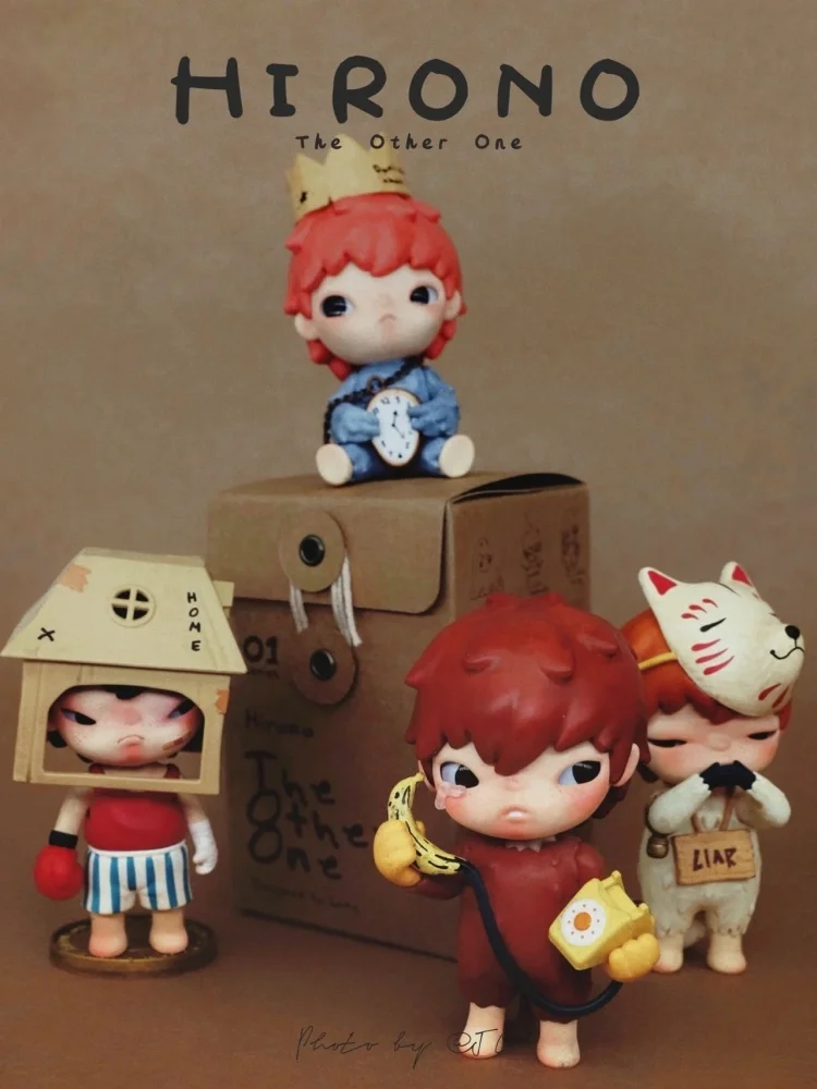 Подлинная фигурка Hirono The Other One Series, слепая коробка, коллекция игрушек, модель-сюрприз, подарок на день рождения Hirono Mystery Box
Подлинная фигурка Hirono The Other One Series, слепая коробка, коллекция игрушек, модель-сюрприз, подарок на день рождения Hirono Mystery Box