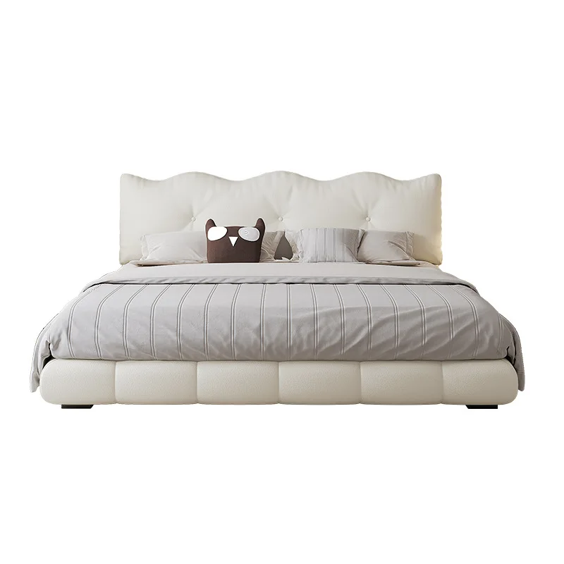 Designer Nordic leather art bed Modern simple master bedroom French cloud double cream wind light luxury leather wedding bed
Designer Nordic leather art bed Modern simple master bedroom French cloud double cream wind light luxury leather wedding bed