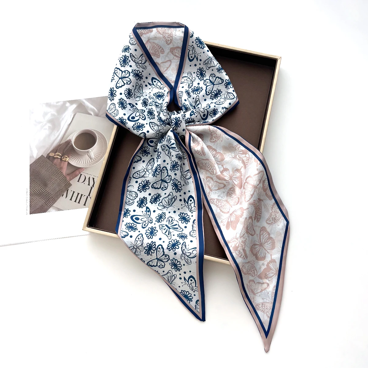 Luxury Skinny Scarves For Women Elegant HairBand Imitation Silk Scarf Ribbon Tie Neck Fashion Floral Wrist Belt Neckerchief
Luxury Skinny Scarves For Women Elegant HairBand Imitation Silk Scarf Ribbon Tie Neck Fashion Floral Wrist Belt Neckerchief