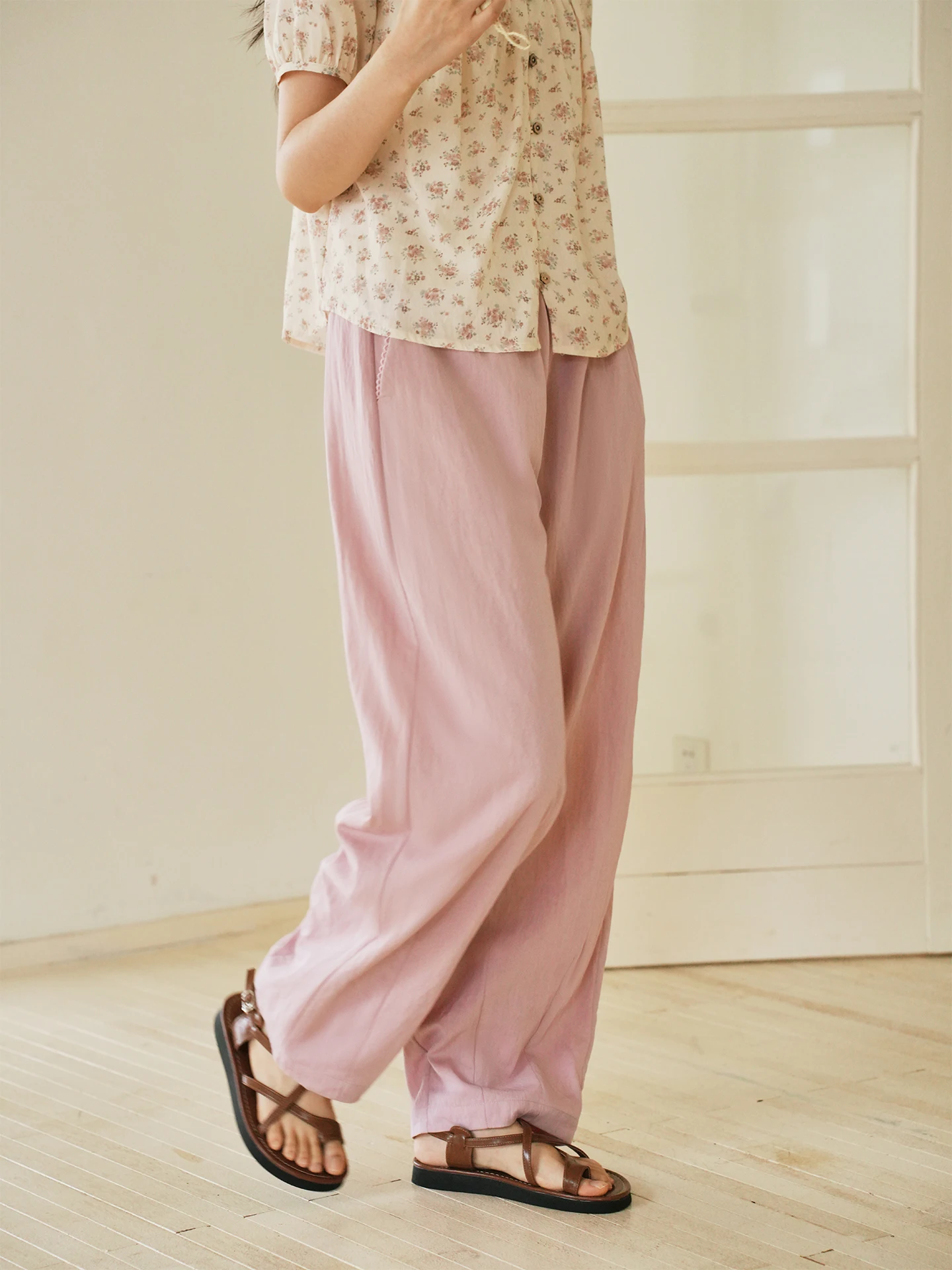 Nesoulum Pink Balloon Pants Women's Summer Casual Elastic Waist Gingham Loose Long Trousers Straight Leg Pants
Nesoulum Pink Balloon Pants Women's Summer Casual Elastic Waist Gingham Loose Long Trousers Straight Leg Pants