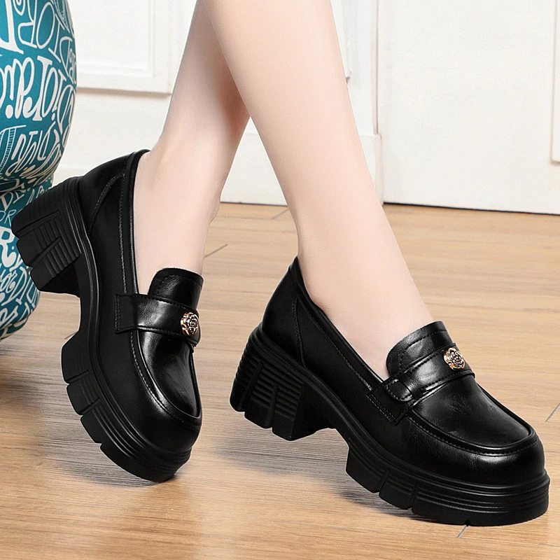 Small Leather Shoes Spring And Autumn New Women's Shoes Thick Sole Mother's Shoes High Heel Loafers British Single Shoes
Small Leather Shoes Spring And Autumn New Women's Shoes Thick Sole Mother's Shoes High Heel Loafers British Single Shoes