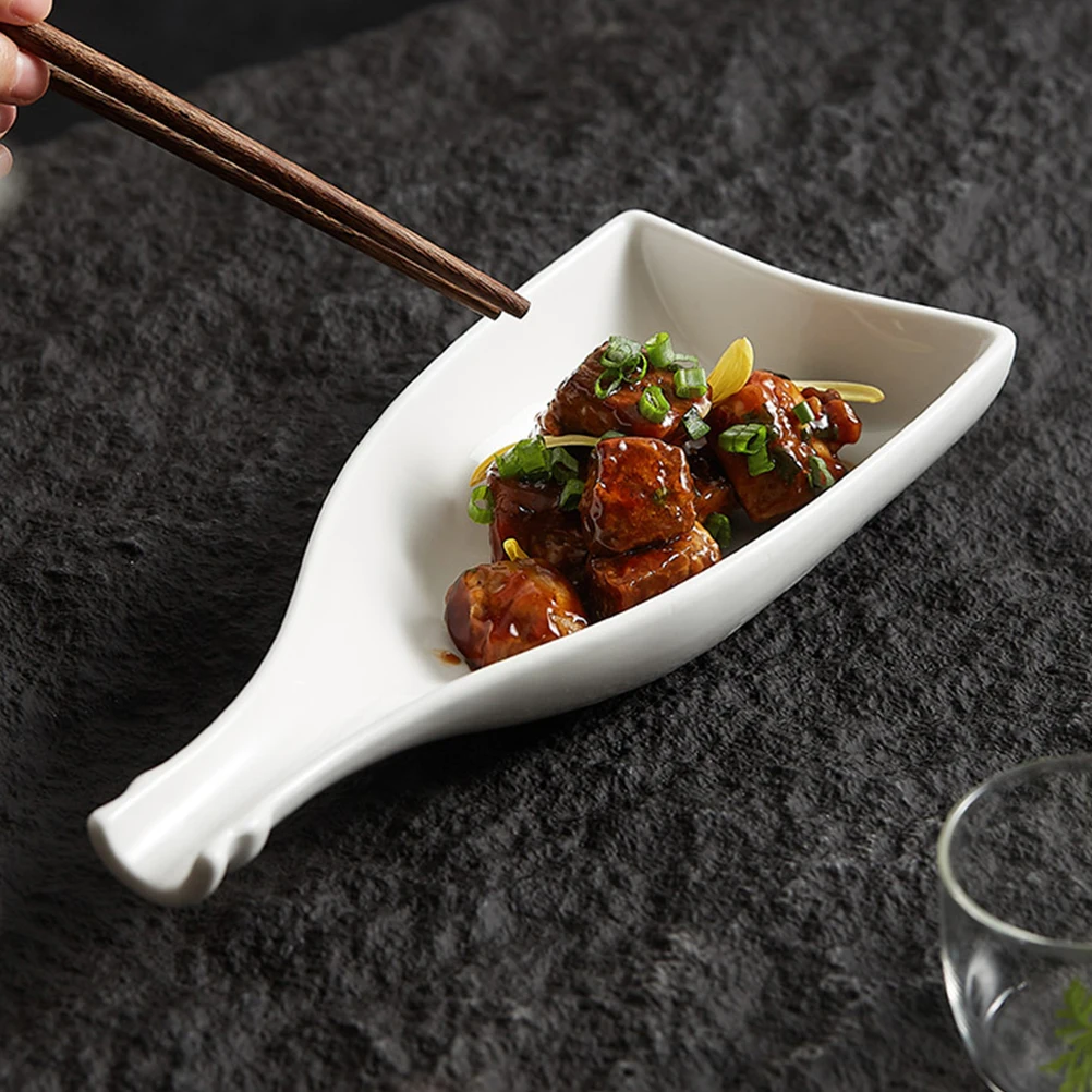 Delicate Bottle Shape Plate Ceramic Food Dish Long Lasting Fine Workmanship Suitable for Home Restaurant Bar
Delicate Bottle Shape Plate Ceramic Food Dish Long Lasting Fine Workmanship Suitable for Home Restaurant Bar
