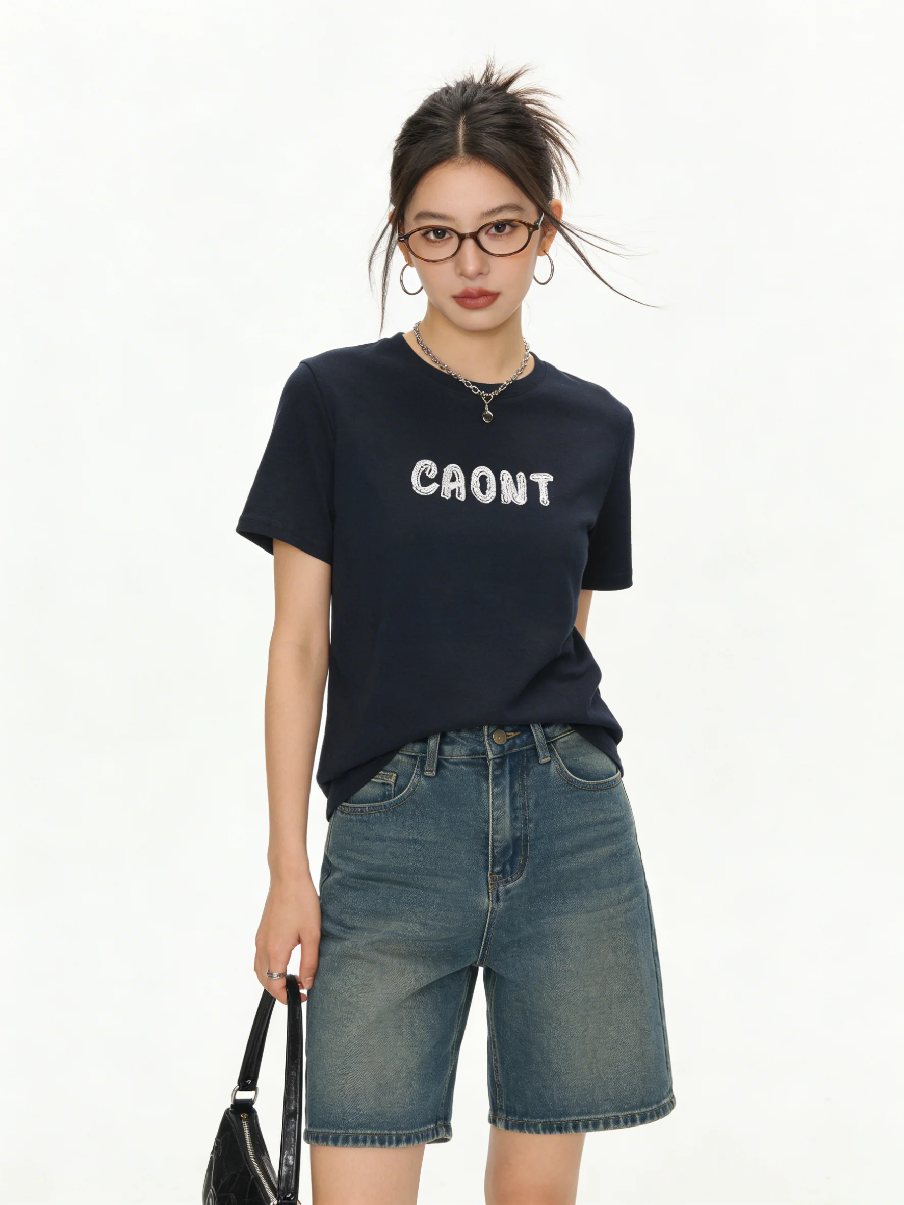 Summer New Korean Style Women's Loose round Neck Short Sleeve T-shirt Letter Print Overhead Skin-friendly Versatile Top
Summer New Korean Style Women's Loose round Neck Short Sleeve T-shirt Letter Print Overhead Skin-friendly Versatile Top