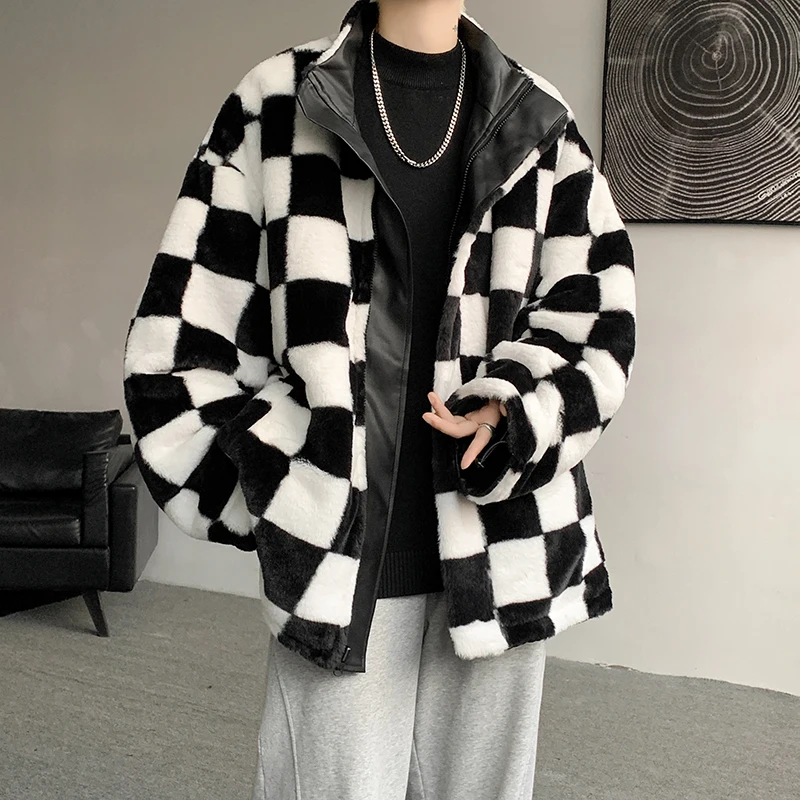 Двусторонняя куртка из искусственной кожи с узором под шерсть и хлопковой подкладкой для мужчин, с воротником-стойкой, утепленная, зимняя, модная, повседневная
Двусторонняя куртка из искусственной кожи с узором под шерсть и хлопковой подкладкой для мужчин, с воротником-стойкой, утепленная, зимняя, модная, повседневная