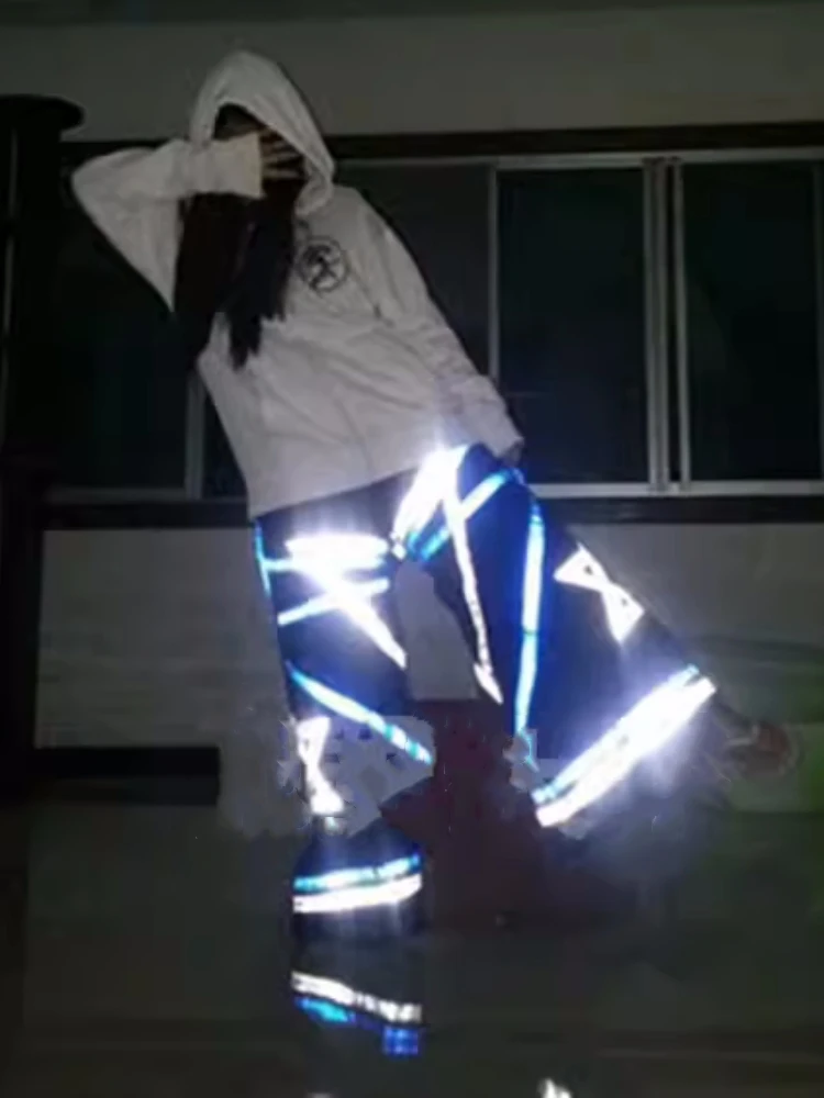 Ghost Step Dance Pants Shuffle Dancing Pants Hexagram Pattern Luminous Reflective Bell-bottoms Pants Women Men Dancing Trousers
Ghost Step Dance Pants Shuffle Dancing Pants Hexagram Pattern Luminous Reflective Bell-bottoms Pants Women Men Dancing Trousers