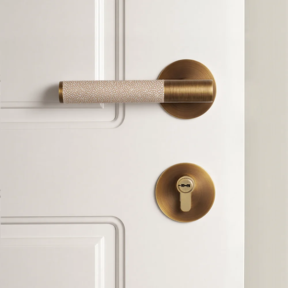 DOOROOM Solid Brass Door Lock Antique Bronze Bathroom Lock Gray Alligator Leather Bedroom Door Lock Hallway Lock Decorative Lock
DOOROOM Solid Brass Door Lock Antique Bronze Bathroom Lock Gray Alligator Leather Bedroom Door Lock Hallway Lock Decorative Lock