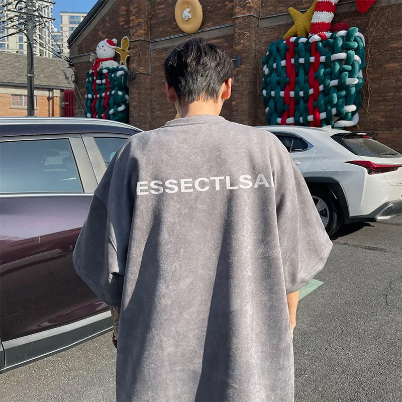 American retro letter printed suede short-sleeved for men in spring and summer, versatile loose half-sleeved for teenagers tops
American retro letter printed suede short-sleeved for men in spring and summer, versatile loose half-sleeved for teenagers tops