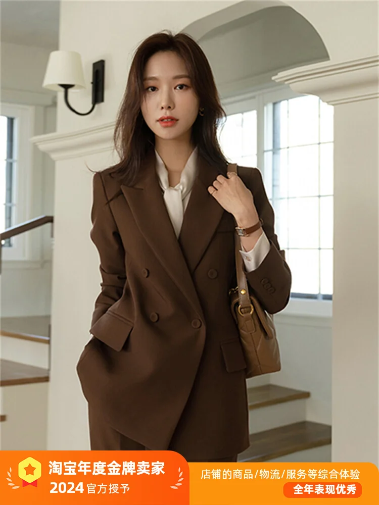 Blazer Femininity 2025 Spring and Autumn New Women's Clothing High-end Casual Fashion Suit Dress Professional Suit
Blazer Femininity 2025 Spring and Autumn New Women's Clothing High-end Casual Fashion Suit Dress Professional Suit