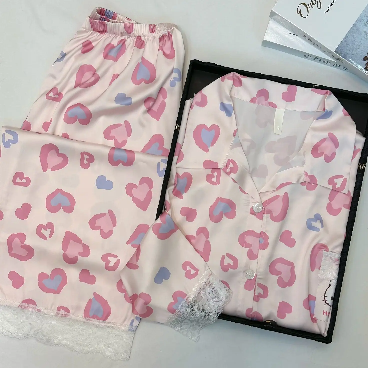 Hello Kitty Women's 2025 Fall Ice Silk Pajama Set Cute Polo Collar Long Sleeve Print Outfit Outdoor Ready Comfortable Loungewear
Hello Kitty Women's 2025 Fall Ice Silk Pajama Set Cute Polo Collar Long Sleeve Print Outfit Outdoor Ready Comfortable Loungewear