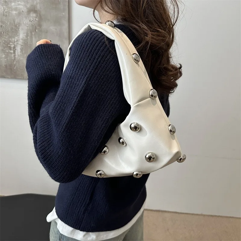Studded Shoulder Bag PU Leather Hobo Handbag Designer Crossbody Purse Trendy Underarm Bag for Women Work Shopping Travel
Studded Shoulder Bag PU Leather Hobo Handbag Designer Crossbody Purse Trendy Underarm Bag for Women Work Shopping Travel