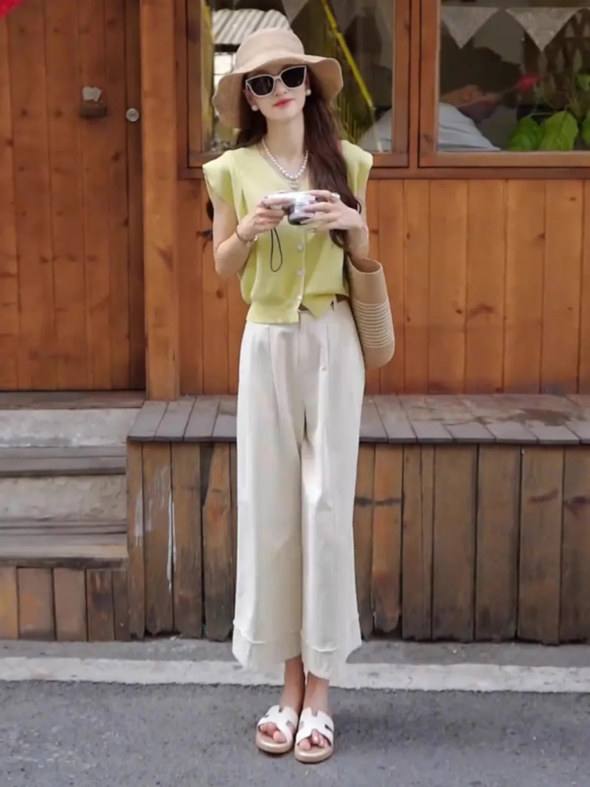 Slimming High Waist Wide Leg Pants Set Casual Sleeveless Tea Color Trendy Autumn New Style plus Size Women's Fashion Outfit
Slimming High Waist Wide Leg Pants Set Casual Sleeveless Tea Color Trendy Autumn New Style plus Size Women's Fashion Outfit