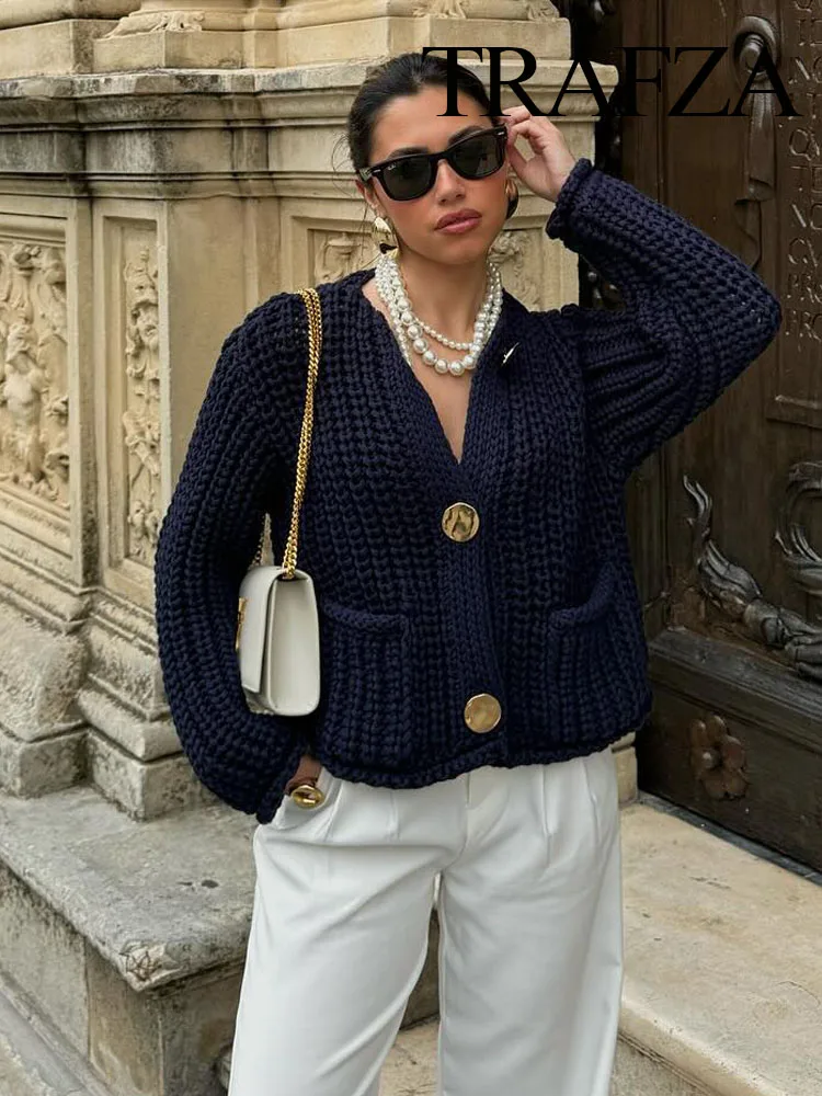 TRAFZA Female Casual Tops Solid O-Neck Long Sleeves Pockets Single-Breasted Cardigans Women's Spring Fashion Sweater Coats
TRAFZA Female Casual Tops Solid O-Neck Long Sleeves Pockets Single-Breasted Cardigans Women's Spring Fashion Sweater Coats