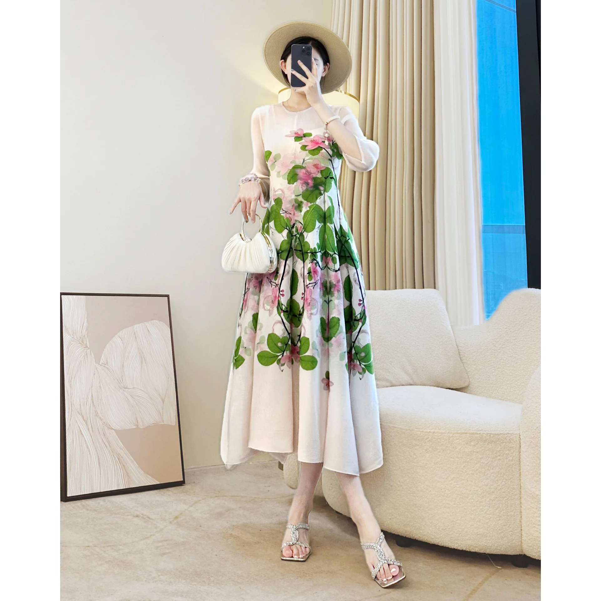 Elegant Floral Print Long Dress Women Summer 2025 Vintage A-Line Midi Dress Holiday Outfit Factory Wholesale
Elegant Floral Print Long Dress Women Summer 2025 Vintage A-Line Midi Dress Holiday Outfit Factory Wholesale