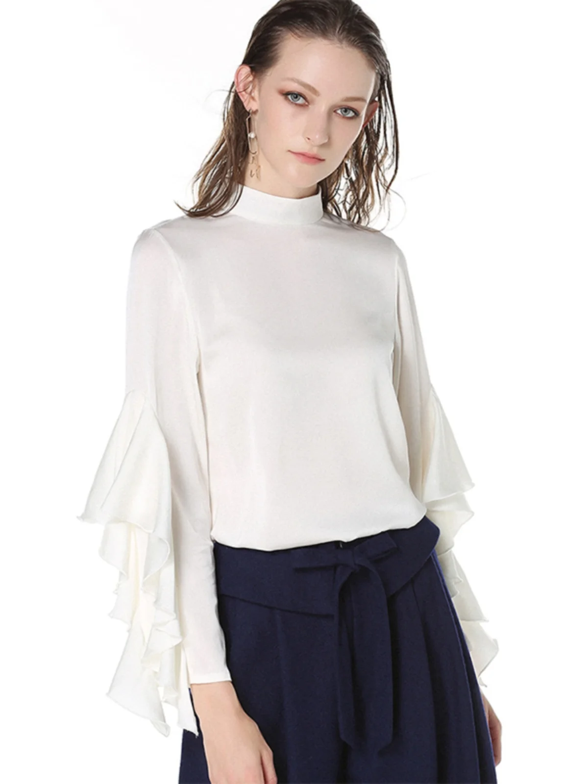 ei True Silk Spring 2026 Loose Long Sve Stand Collar Women's irt Street Sle Base Layer Flower Design Pure Color
ei True Silk Spring 2026 Loose Long Sve Stand Collar Women's irt Street Sle Base Layer Flower Design Pure Color