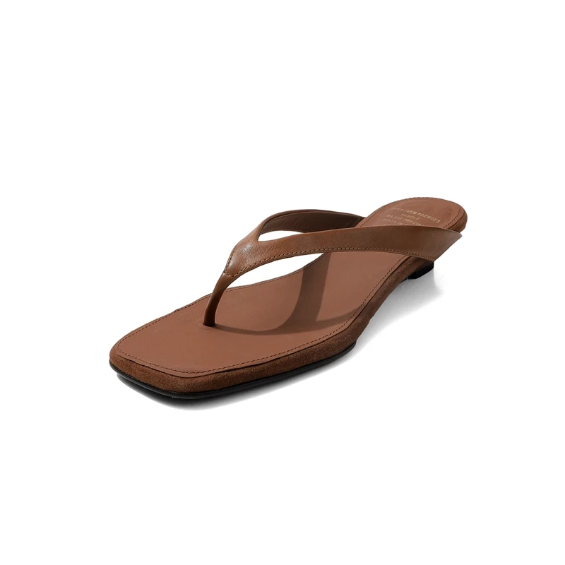 2026 New Summer Genuine Leather Women Clip Toe Slippers Comfort Low Heel Slides Shoes Ladies Casual Dress Street Style Sandalis
2026 New Summer Genuine Leather Women Clip Toe Slippers Comfort Low Heel Slides Shoes Ladies Casual Dress Street Style Sandalis