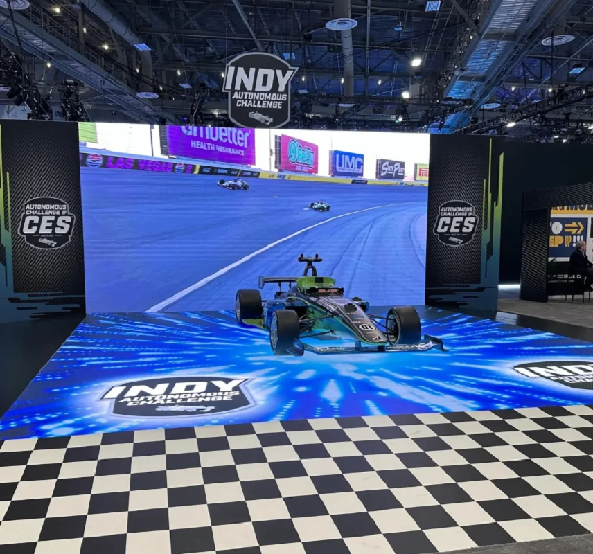 This indoor P2.604 LED screen is suitable for stage background screens and uses 500*500mm die-cast aluminum cabinets
This indoor P2.604 LED screen is suitable for stage background screens and uses 500*500mm die-cast aluminum cabinets