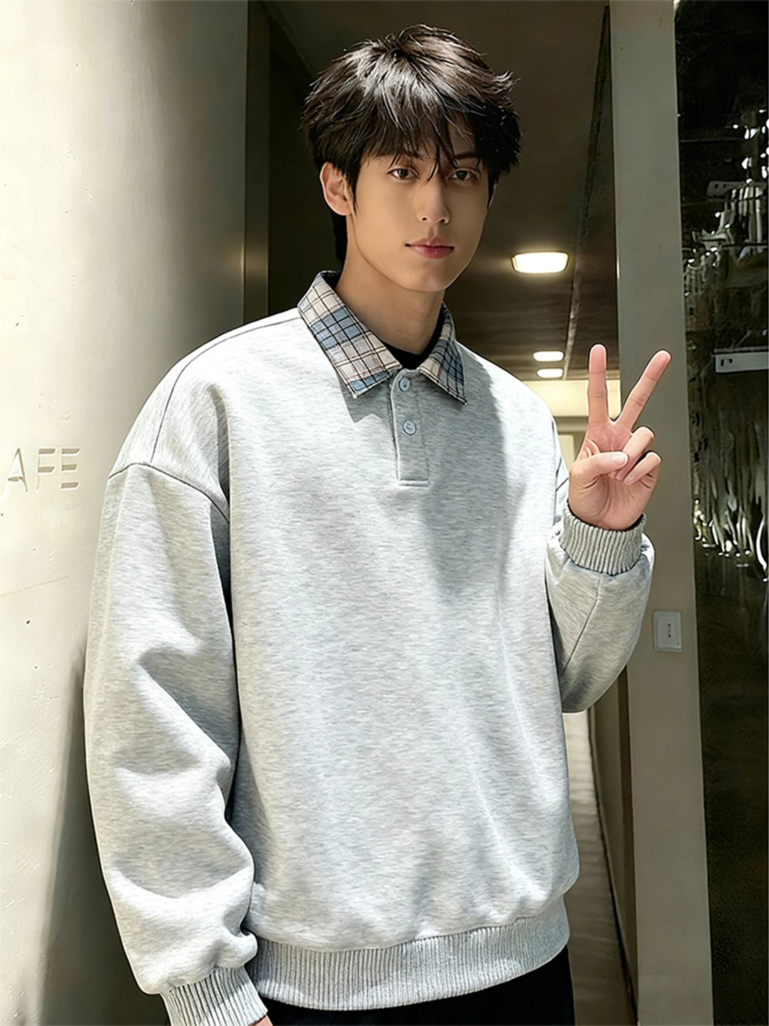 Men's Hoodie Long Sleeve Turn-down Collar Base Layer Shirt Autumn Winter Youth Style Comfortable Loose Fit Casual Wear
Men's Hoodie Long Sleeve Turn-down Collar Base Layer Shirt Autumn Winter Youth Style Comfortable Loose Fit Casual Wear