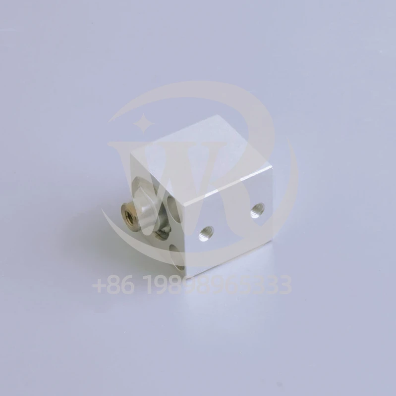 High Quality Roland R700 Front Guide Paper Support Cylinder Roland 700 Small Square Cylinder
High Quality Roland R700 Front Guide Paper Support Cylinder Roland 700 Small Square Cylinder