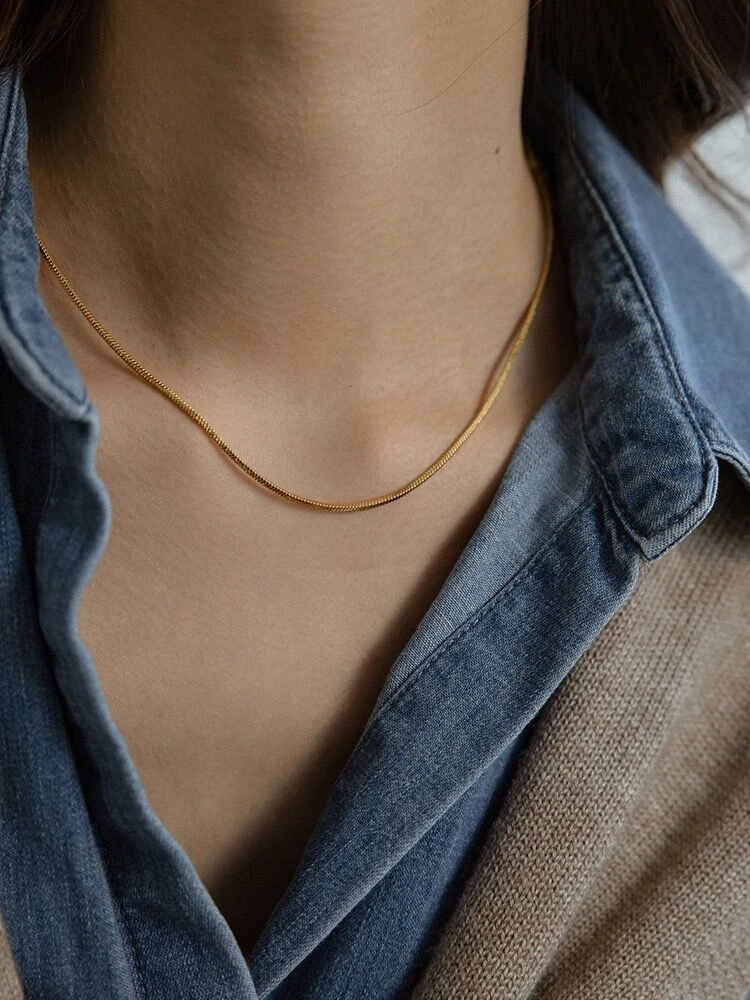 Brass Soft Snake Chain Choker Necklaces Punk Hiphop Designer Runway Rare Simply Gown Boho Top Japan Korean
Brass Soft Snake Chain Choker Necklaces Punk Hiphop Designer Runway Rare Simply Gown Boho Top Japan Korean