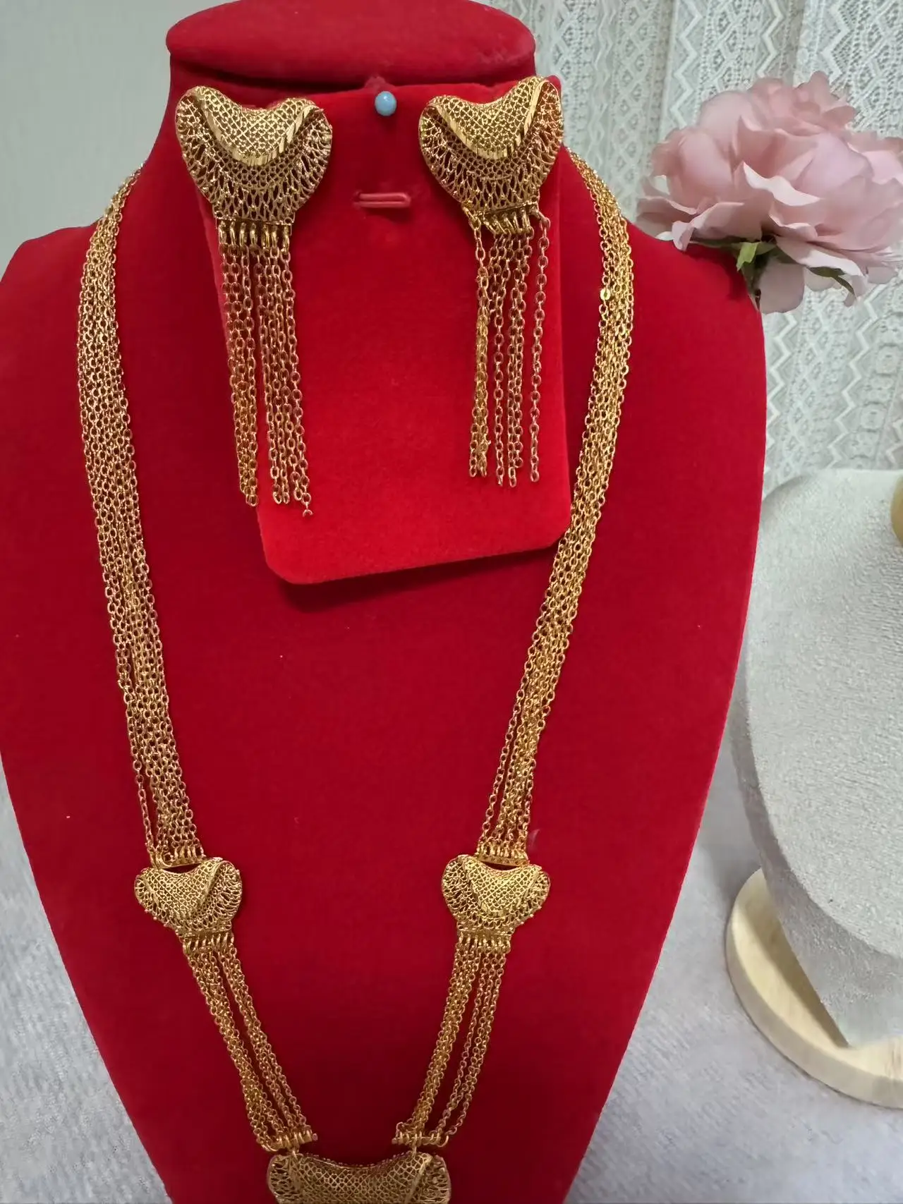 New Nigeria Dubai 24K Gold Plated Necklace Earrings as Wedding Party Gift Jewelry Set for Lovers YY10611
New Nigeria Dubai 24K Gold Plated Necklace Earrings as Wedding Party Gift Jewelry Set for Lovers YY10611