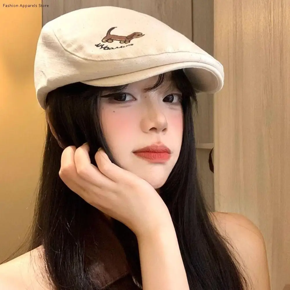 Japanese Style Cartoon Forward Hat Visor Sunscreen Painter Hat Short Brim Casual Puppy Embroidery Berets Cap Streetwear
Japanese Style Cartoon Forward Hat Visor Sunscreen Painter Hat Short Brim Casual Puppy Embroidery Berets Cap Streetwear