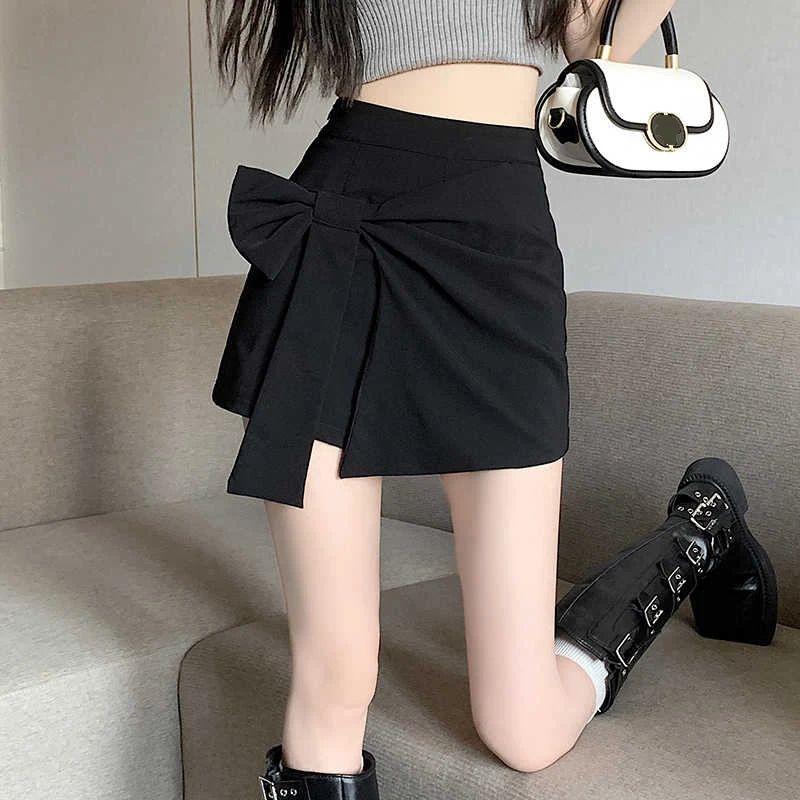 Fashion Bow Black Shorts Skirt Chic Design High Waist A-line Wide Leg Shorts Women Side Zipper Slin Half Skirt Summer New
Fashion Bow Black Shorts Skirt Chic Design High Waist A-line Wide Leg Shorts Women Side Zipper Slin Half Skirt Summer New