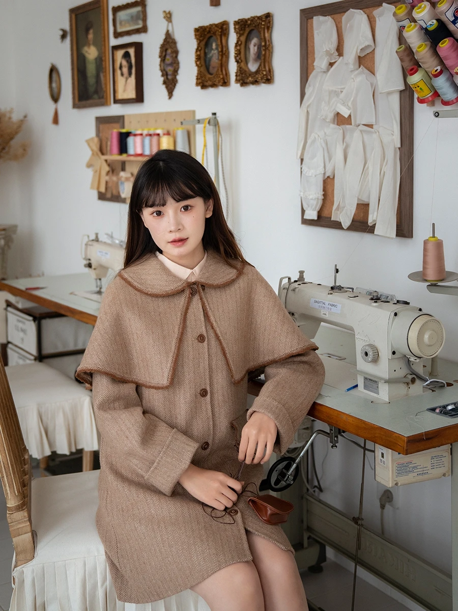 Retro Double-Sided Woolen awl Coat Medium-Length Women's Brown Outerwear 'Dr Forest' Sle Sweet Collar Long Sve
Retro Double-Sided Woolen awl Coat Medium-Length Women's Brown Outerwear 'Dr Forest' Sle Sweet Collar Long Sve