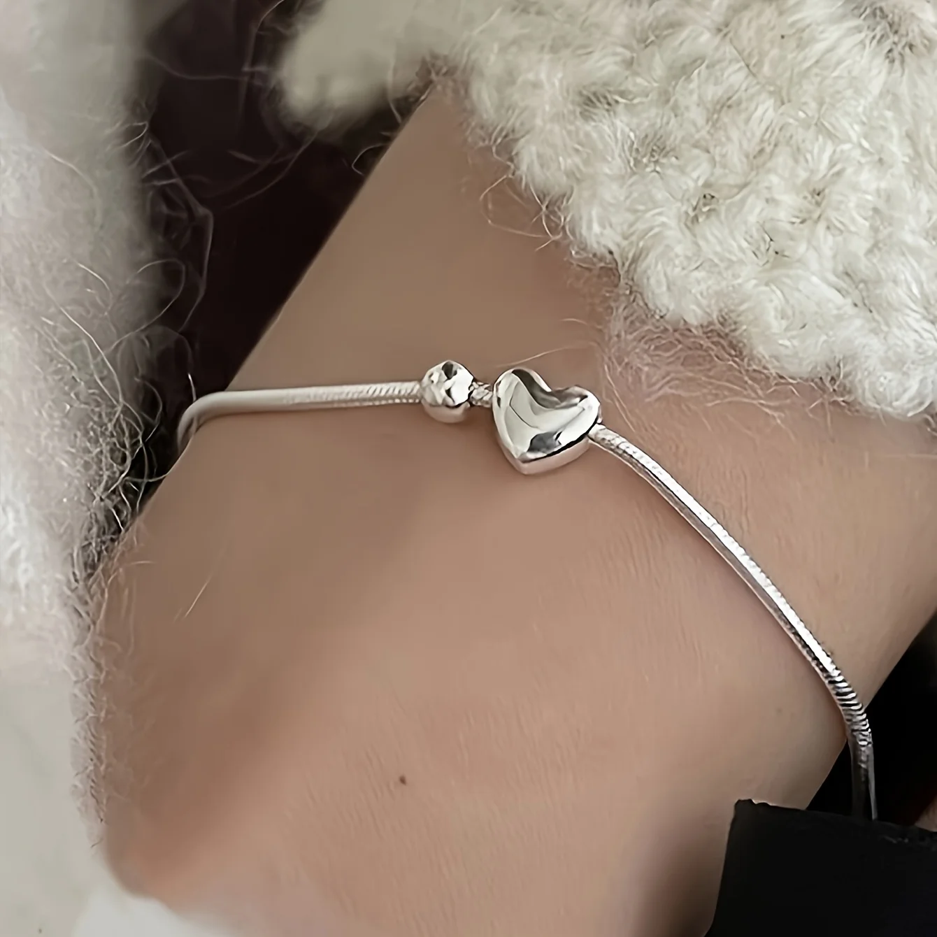 Ladies Stainless Steel Heart Pendant Bracelet - Bohemian Adjustable Chain, Polished Anti-Discoloration Jewelry, Suitable for Valentine's Day, Anniversaries and Special Occasions, Couple Bracelets, Romantic Gifts, Exquisite Craftsmanship,
Ladies Stainless Steel Heart Pendant Bracelet - Bohemian Adjustable Chain, Polished Anti-Discoloration Jewelry, Suitable for Valentine's Day, Anniversaries and Special Occasions, Couple Bracelets, Romantic Gifts, Exquisite Craftsmanship,