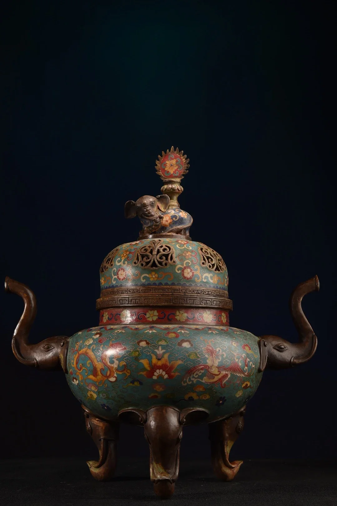 18"Tibetan Temple Collection Purple Bronze Cloisonne Elephant trunk three Elephant head incense burner Worship Hall Town house
18"Tibetan Temple Collection Purple Bronze Cloisonne Elephant trunk three Elephant head incense burner Worship Hall Town house