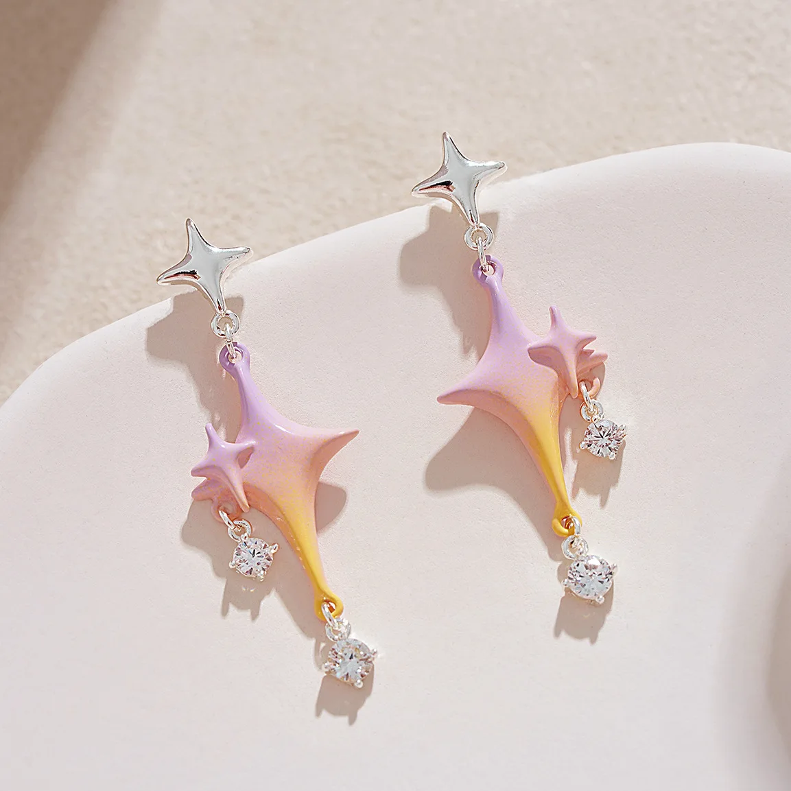 Dreamy Gradient Pink Yellow Star Zircon Drop Irregular Earrings Girls Sweet and Cool Jewelry Friends Gifts
Dreamy Gradient Pink Yellow Star Zircon Drop Irregular Earrings Girls Sweet and Cool Jewelry Friends Gifts