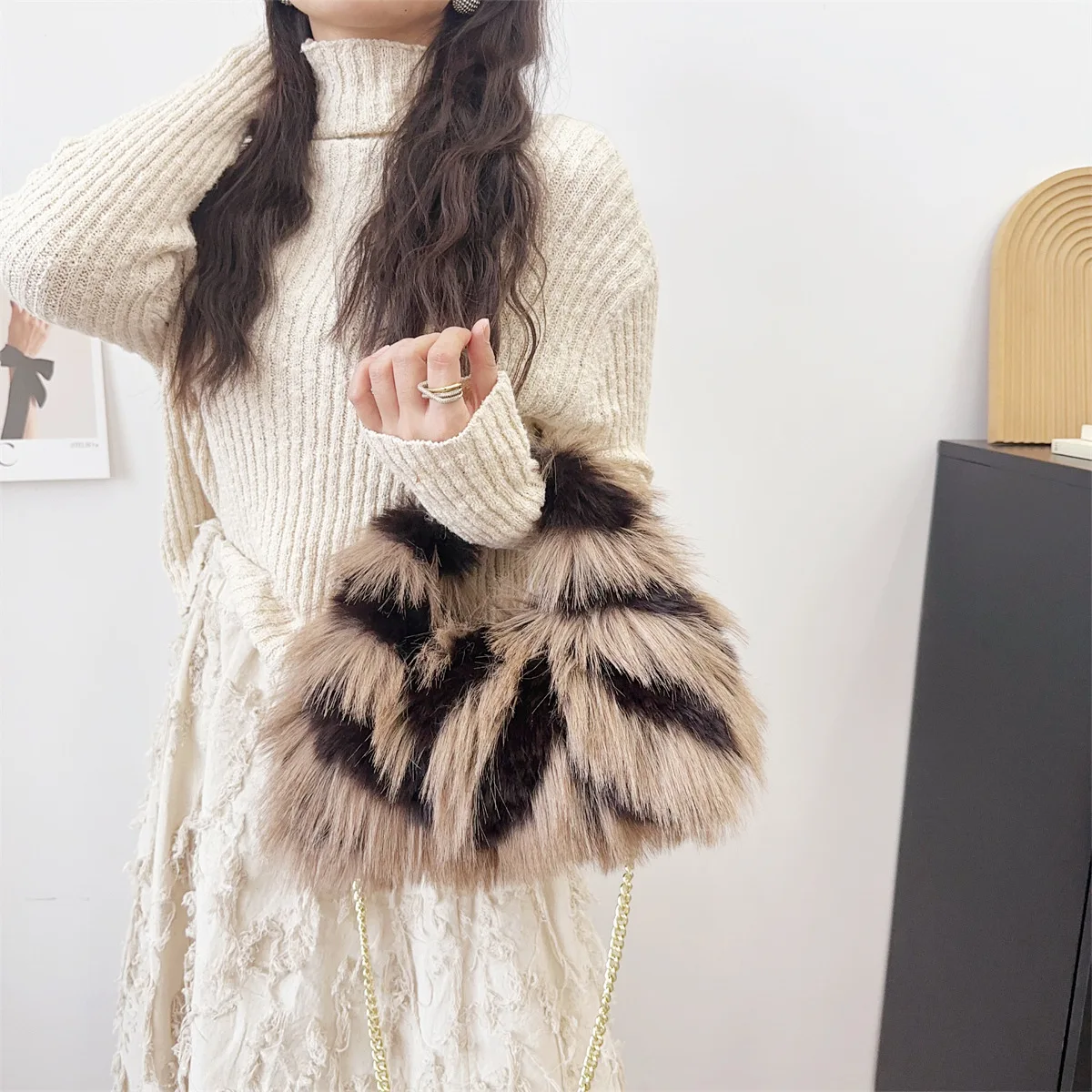 Autumn Winter Plu Lunchbox Crossbody Bag Single oulder Handbag Korean Japanese Sle Underarm Bag Cloud ape Faion Bag
Autumn Winter Plu Lunchbox Crossbody Bag Single oulder Handbag Korean Japanese Sle Underarm Bag Cloud ape Faion Bag