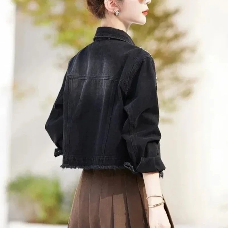 2025 New Arrivals Spring Autumn Female Jeans Coats Short Women's Denim Jackets Small Crop Models Fashion Chic and Elegant Trend
2025 New Arrivals Spring Autumn Female Jeans Coats Short Women's Denim Jackets Small Crop Models Fashion Chic and Elegant Trend