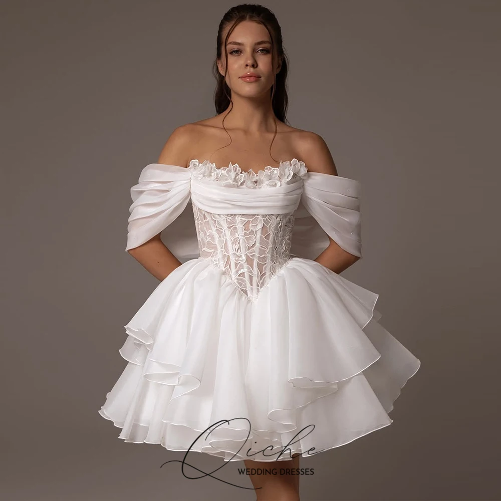 QICHE 2025 Свадебные платья мини-длины с открытыми плечами, кружевное и многоярусное свадебное платье из шелковой органзы, короткие свадебные платья по индивидуальному заказу
QICHE 2025 Свадебные платья мини-длины с открытыми плечами, кружевное и многоярусное свадебное платье из шелковой органзы, короткие свадебные платья по индивидуальному заказу