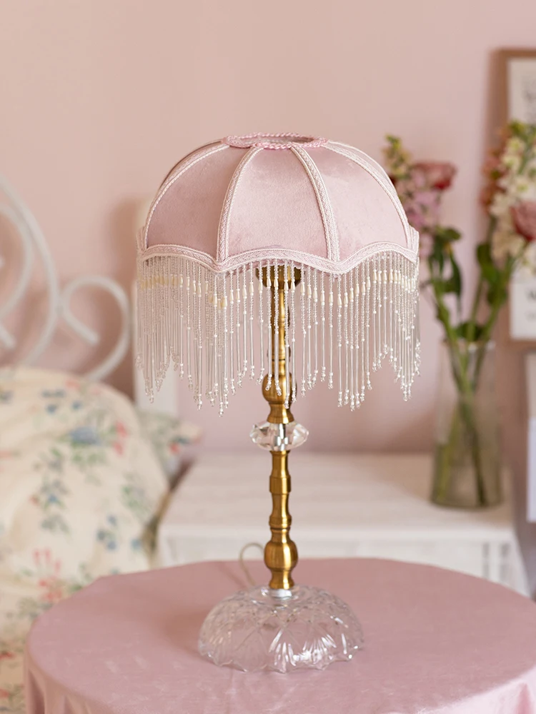 Vintage Pink Tassel Retro Table Lamp for Bedroom Home Decor Romantic Led Desk Lights Bedside Girls Princess Wedding Decoration
Vintage Pink Tassel Retro Table Lamp for Bedroom Home Decor Romantic Led Desk Lights Bedside Girls Princess Wedding Decoration