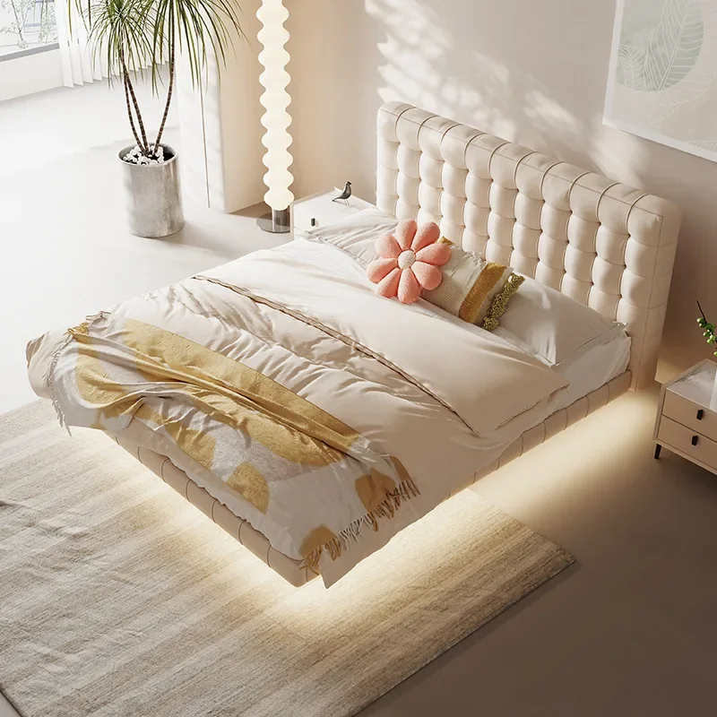 Solid wood bed French cream style leather art bed modern minimalist leather bed
Solid wood bed French cream style leather art bed modern minimalist leather bed