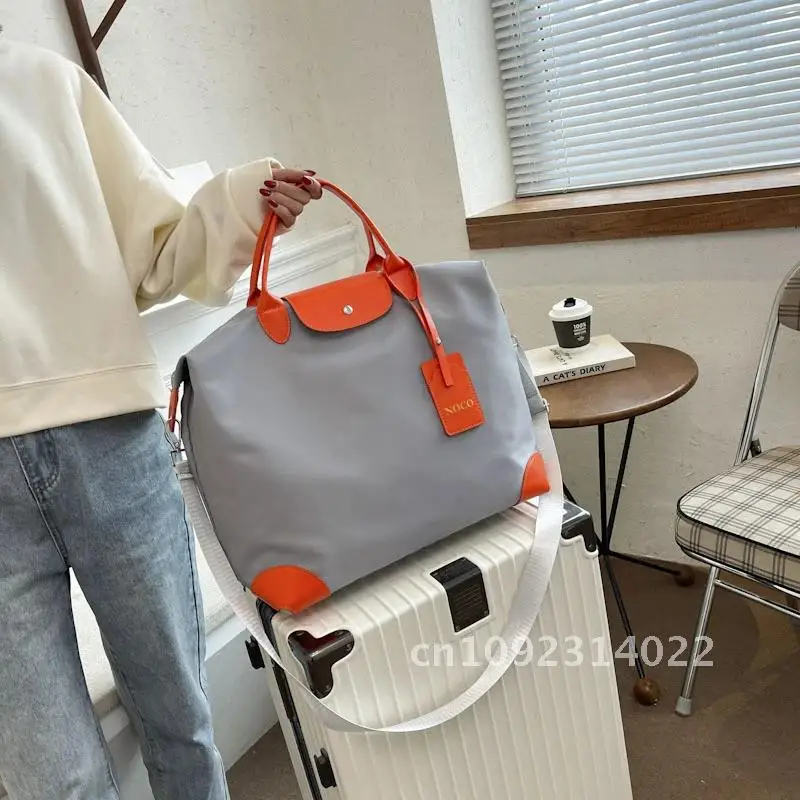 2022 Large Capacity Women's Travel Bag Waterproof Sports Gym Weekend Outdoor Bag Bag Bag Shoulder Female Crossbody Gym Handbag
2022 Large Capacity Women's Travel Bag Waterproof Sports Gym Weekend Outdoor Bag Bag Bag Shoulder Female Crossbody Gym Handbag