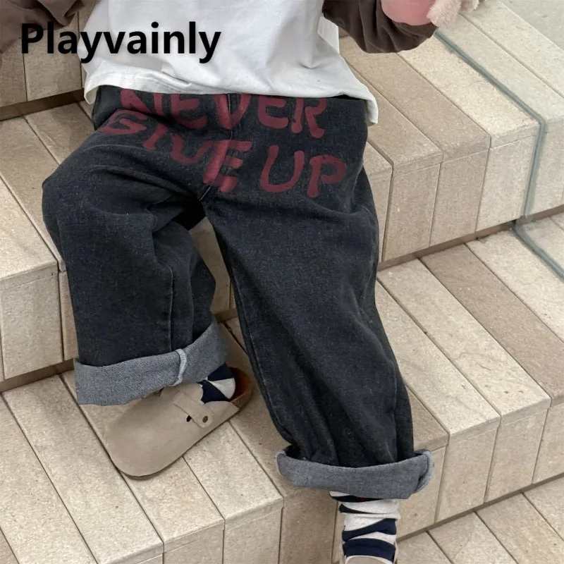 Детские джинсовые брюки в корейском стиле с буквенным принтом, синие, черные широкие шаровары для мальчиков и девочек, модные джинсы на весну и осень A6556
Детские джинсовые брюки в корейском стиле с буквенным принтом, синие, черные широкие шаровары для мальчиков и девочек, модные джинсы на весну и осень A6556